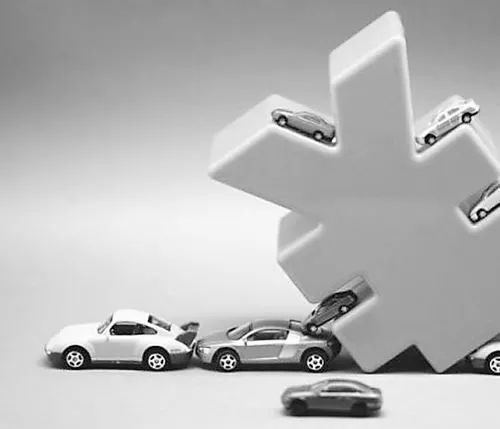 透析汽车金融公司井喷的背后 行业隐忧渐显，亟待规范